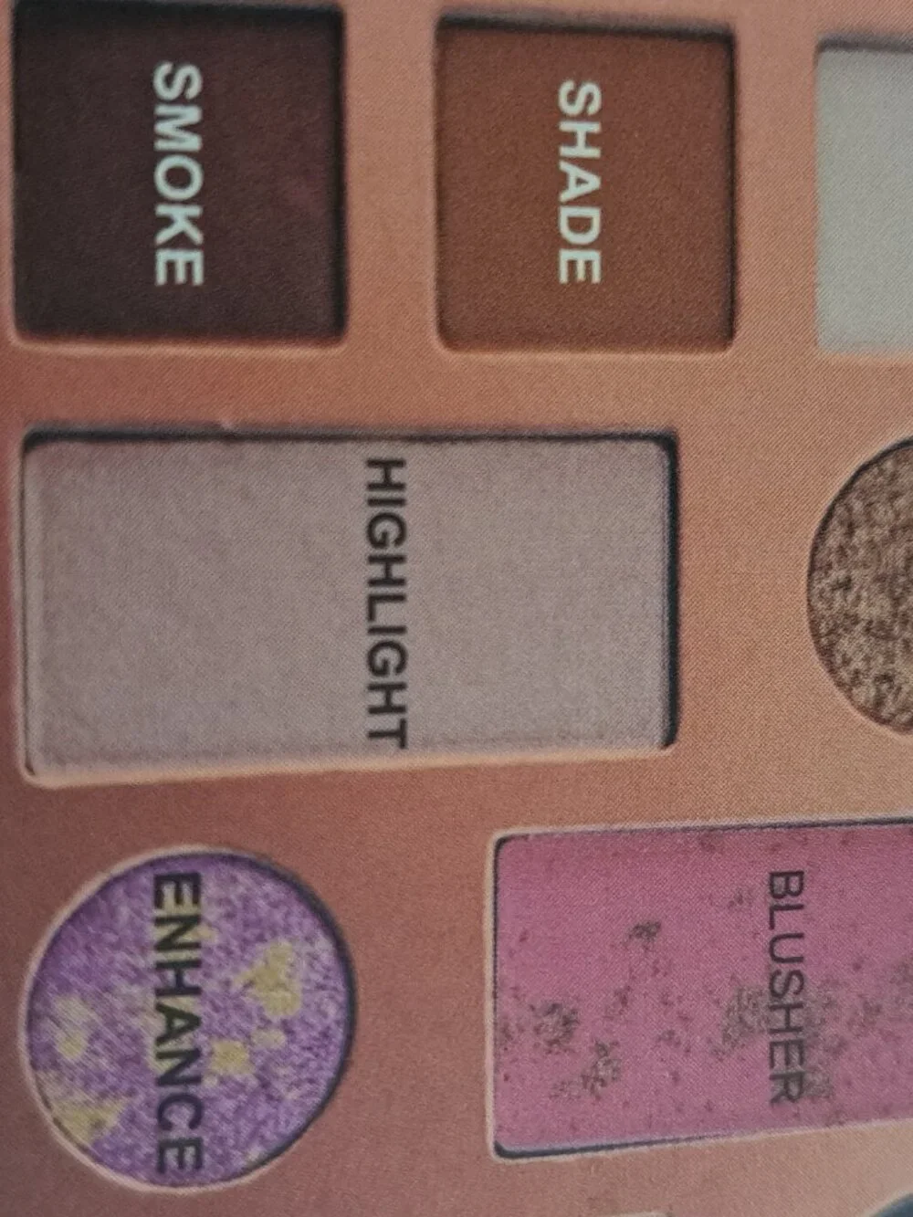 THE BEAUTY CROP THE ESSENTIALS FACE AND EYES PALETTE